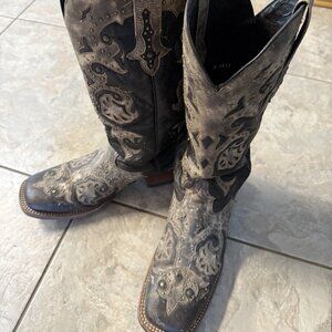 Women cowboy boots